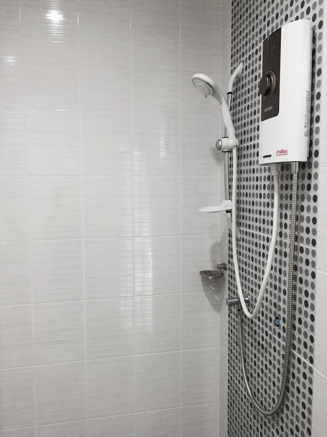 Avenue Residence Nakhon Si Thammarat Extérieur photo