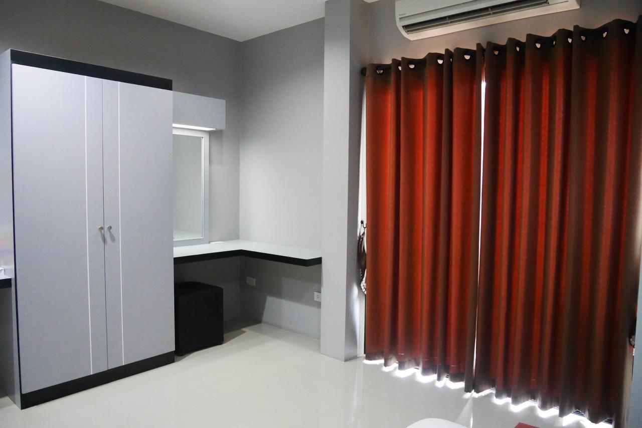 Avenue Residence Nakhon Si Thammarat Extérieur photo