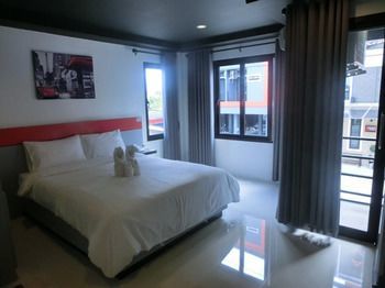 Avenue Residence Nakhon Si Thammarat Extérieur photo