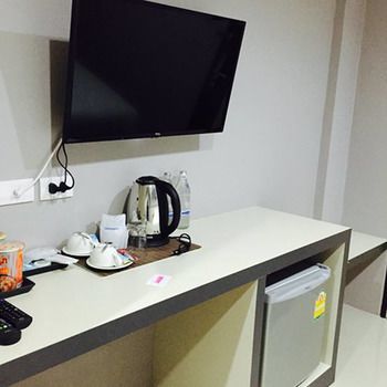 Avenue Residence Nakhon Si Thammarat Extérieur photo