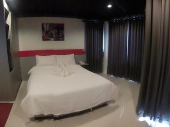 Avenue Residence Nakhon Si Thammarat Extérieur photo